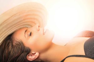 lydia-dainow-kosmetik-sonnenschutz-model